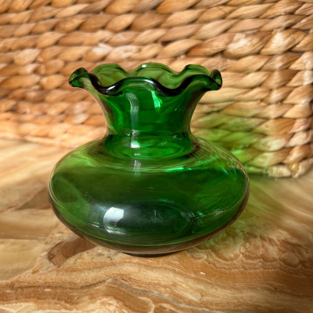 Emerald Green Ruffled 3.5” Vase